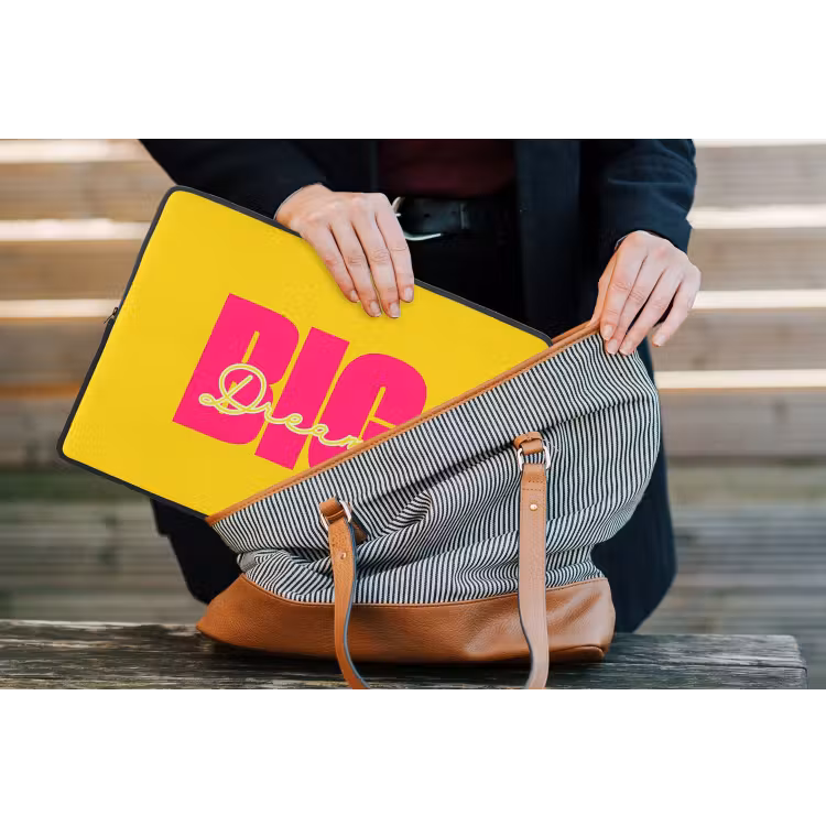 Laptophoes - Dream big - Geel - Roze — 4