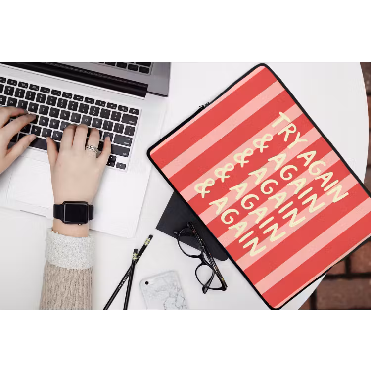 Laptophoes - Strepen - Rood - Try again — 3