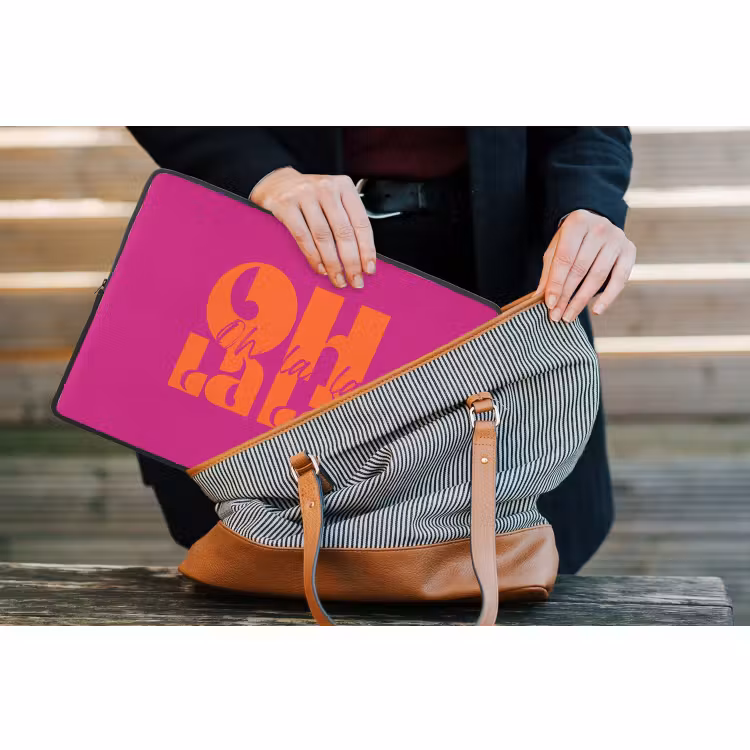Laptophoes - Oh la la - Roze - Oranje - Gestapelde letters — 4