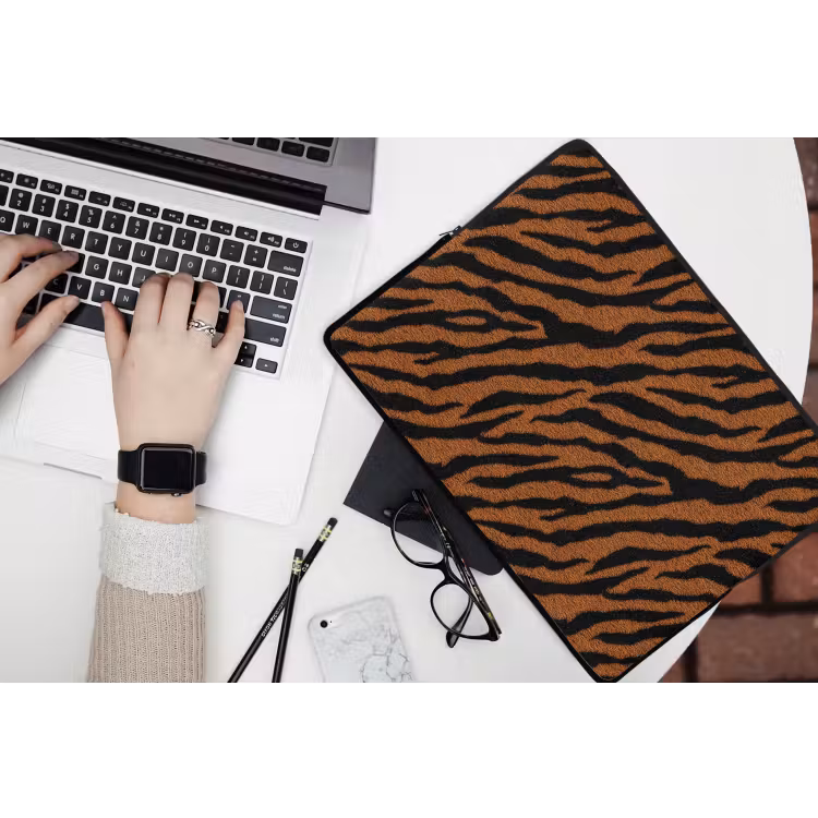 Laptophoes - Tijger - Zwart - Vacht — 3