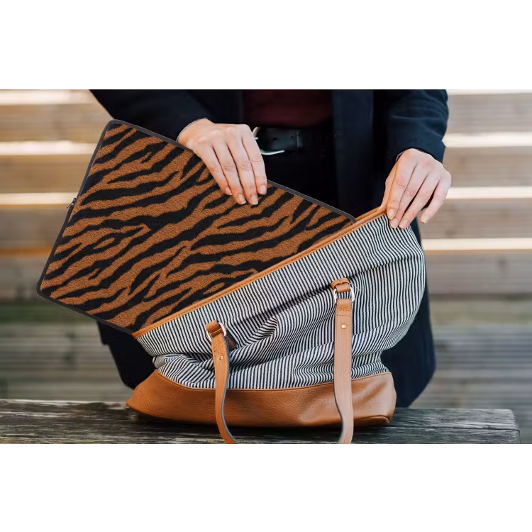Laptophoes - Tijger - Zwart - Vacht — 4