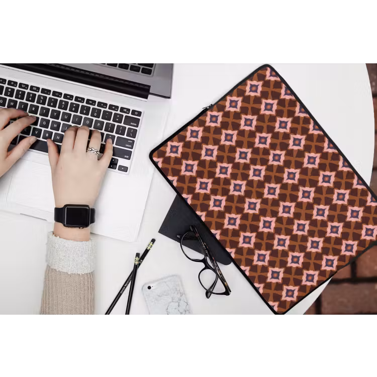 Laptophoes - Geometrisch - Sierlijk - Bruin — 3