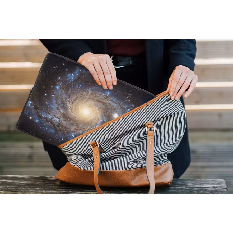 Laptophoes - Kosmos - Sterrenstelsel - Donker — 4