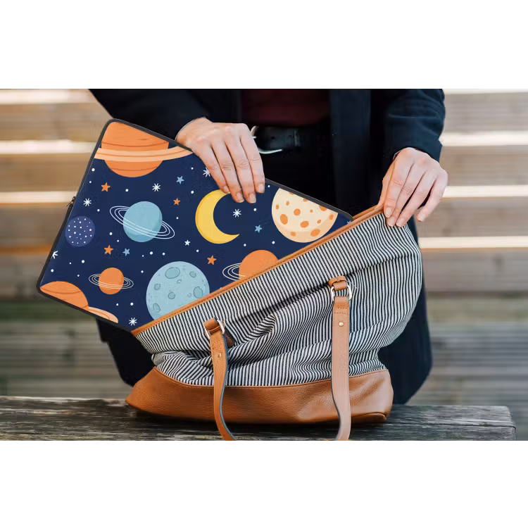 Laptophoes - Ruimte - Planeten - Kleurrijk — 4