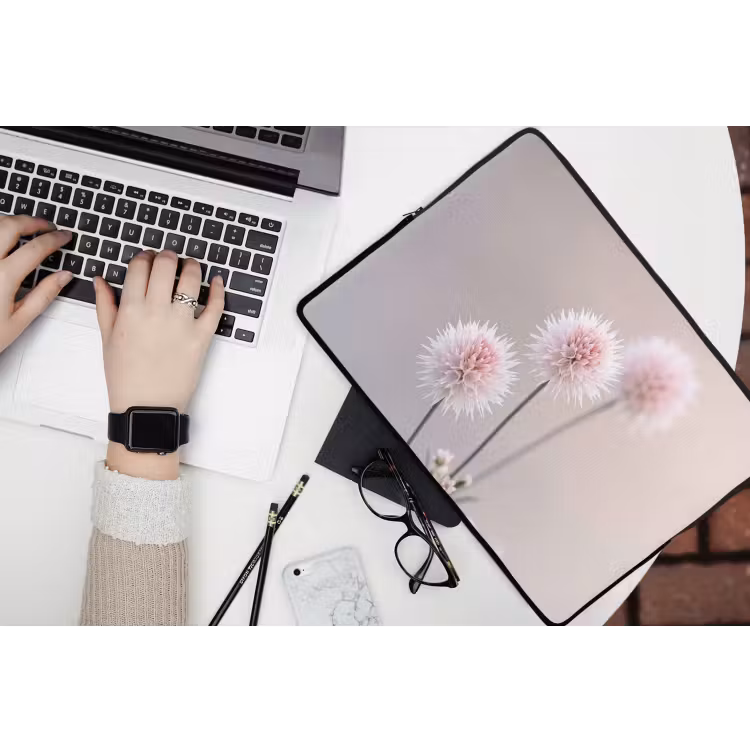 Laptophoes - Bloemen - Bollen - Roze — 3