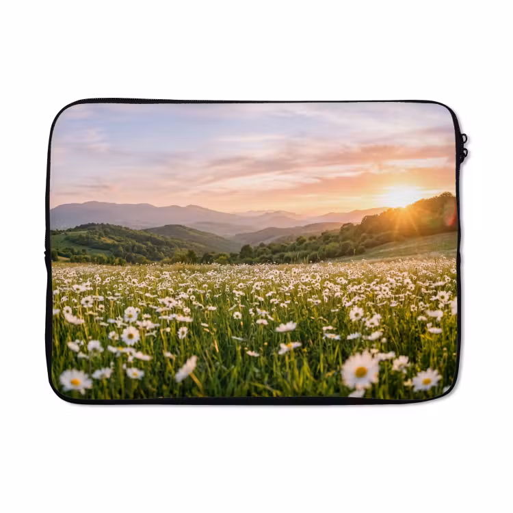 Laptophoes - Madelief - Veld - Heuvels - Groen — 5