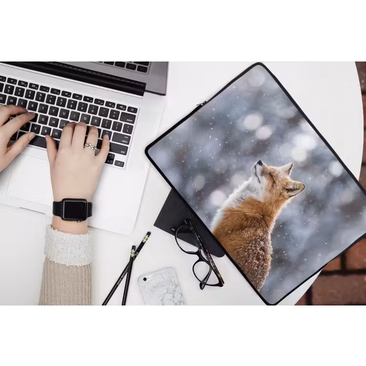 Laptophoes - Vos - Sneeuwval - Portret - Winter - Sfeervol — 3