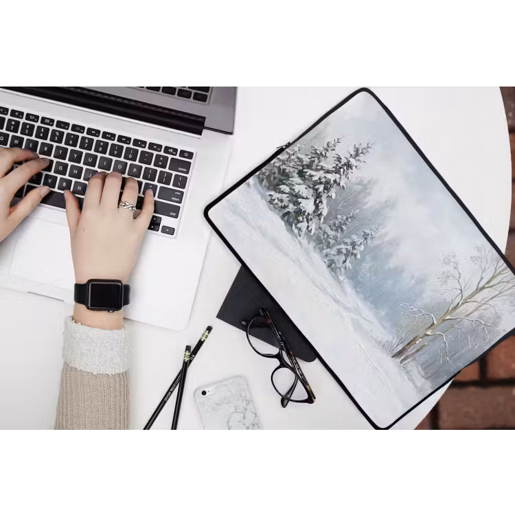 Laptophoes - Bospad - Dennen - Sneeuw - Winter - Rustgevend — 3