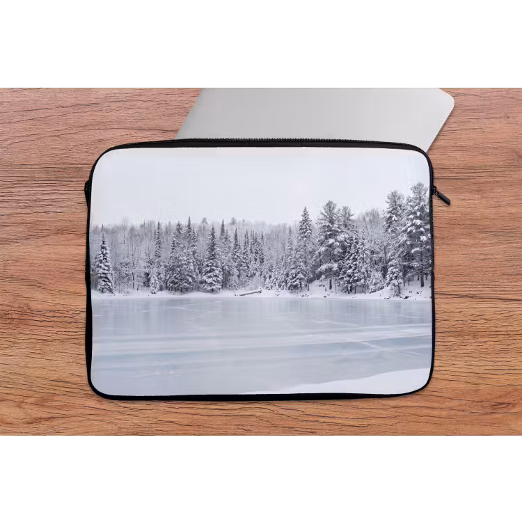 Laptophoes - Meer - Dennen - IJs - Winter - Rustgevend — 2