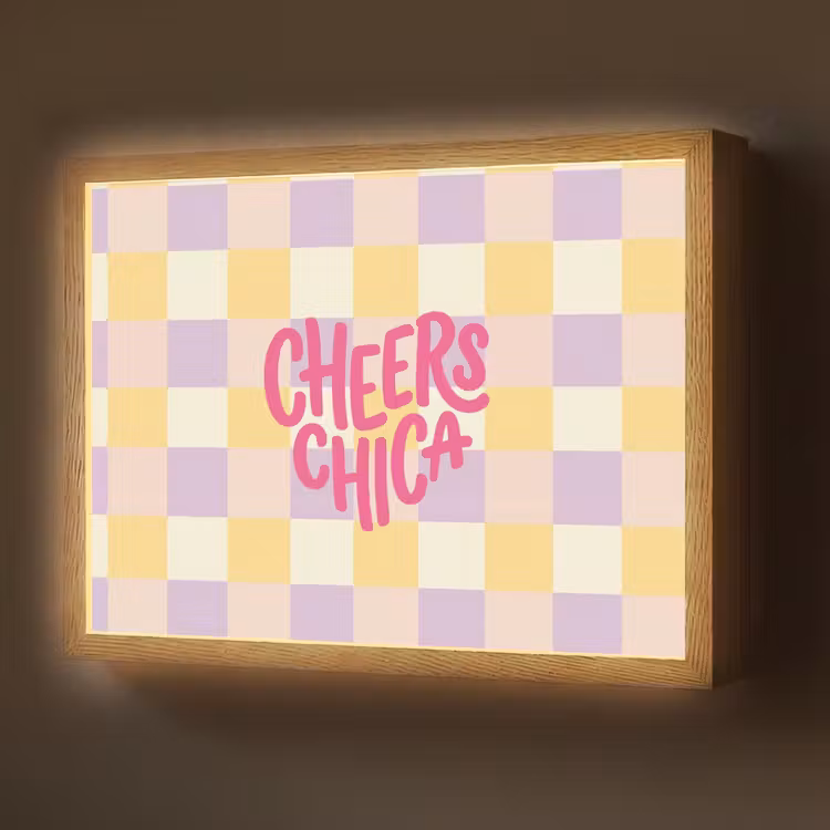 Lightbox - Wandlamp - Cheers Chica - Ruitjes - Lila - Geel — 1