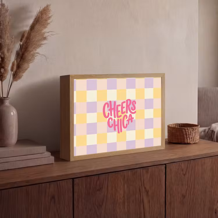 Lightbox - Wandlamp - Cheers Chica - Ruitjes - Lila - Geel — 4