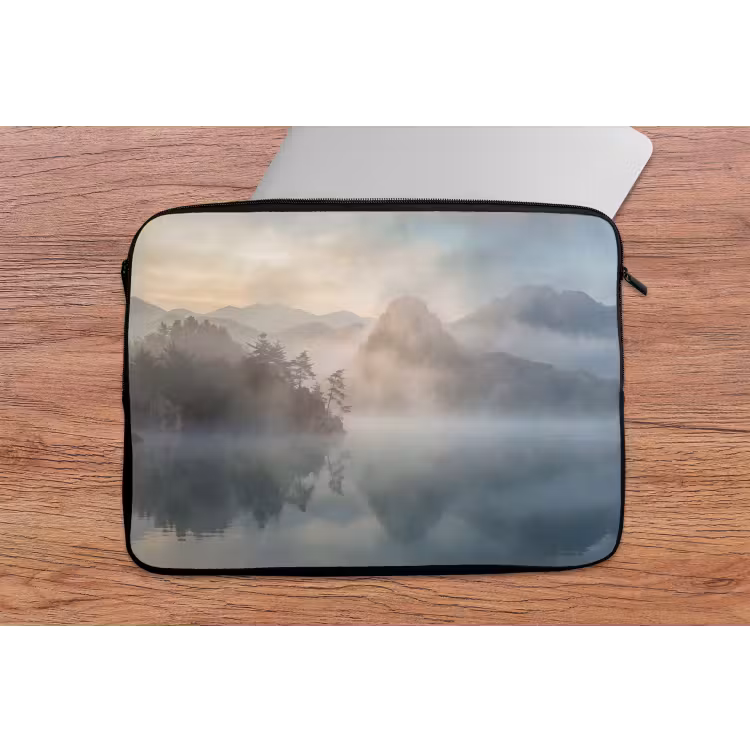 Laptophoes - Landschap - Bergen - Mist - Water - Natuur — 2