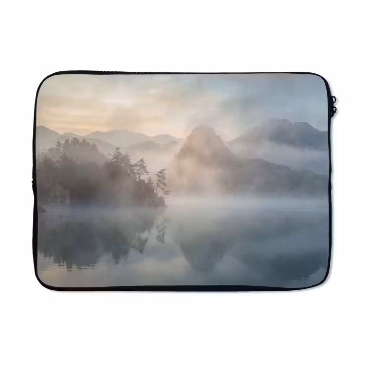 Laptophoes - Landschap - Bergen - Mist - Water - Natuur — 5