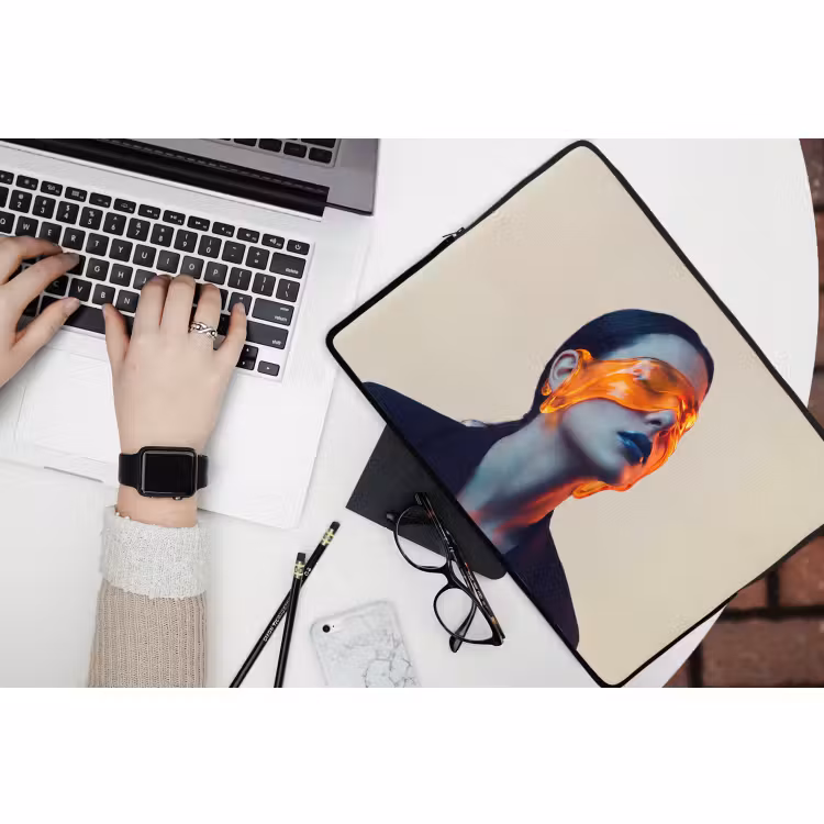 Laptophoes - Vrouw - Oranje - Abstract - Modern - Kleurrijk — 3