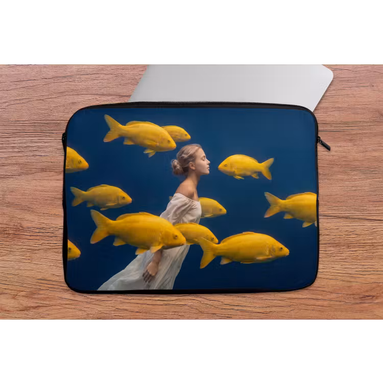 Laptophoes - Vrouw - Vis - Water - Natuur - Geel — 2