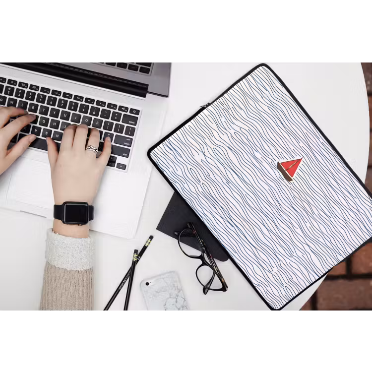 Laptophoes - Boot - Water - Rood - Illustratie - Minimalistisch — 3