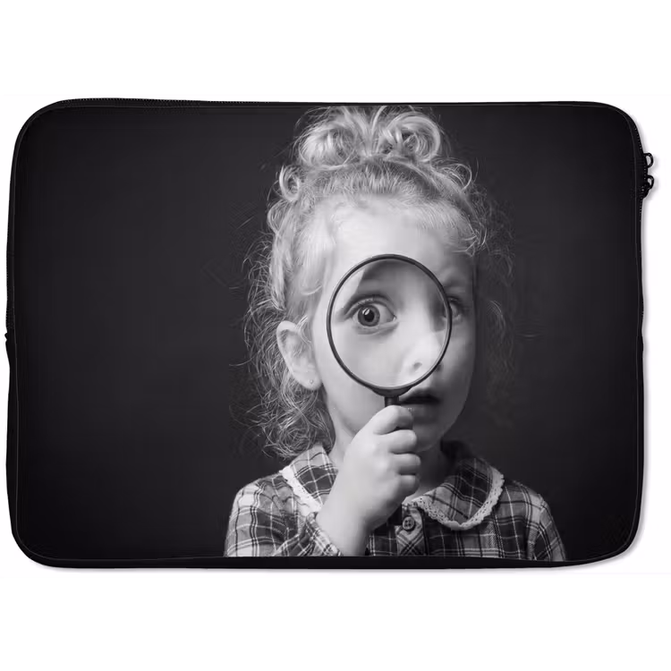 Laptophoes - Kind - Vergrootglas - Portret - Zwart-wit — 1