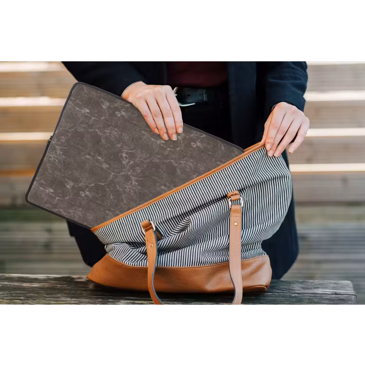 Laptophoes - Marmer - Aders - Bruin — 4