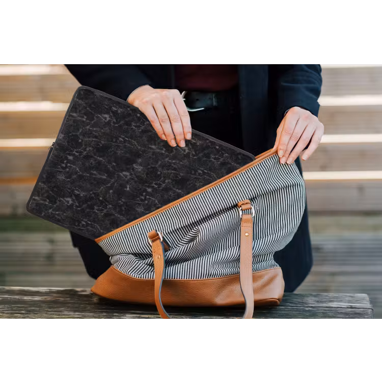 Laptophoes - Marmer - Aders - Zwart — 4