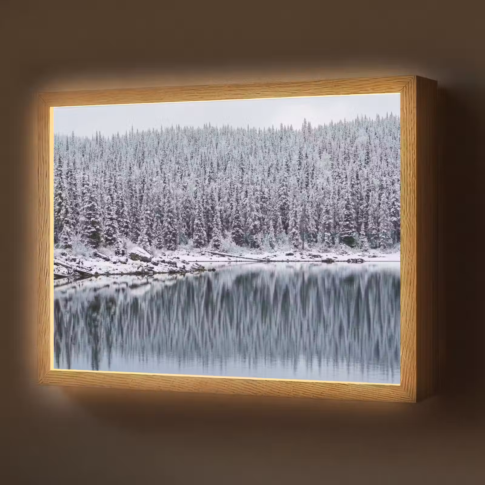 Lightbox - Wandlamp - Bos - Reflectie - Meer - Winter - Serene — 1