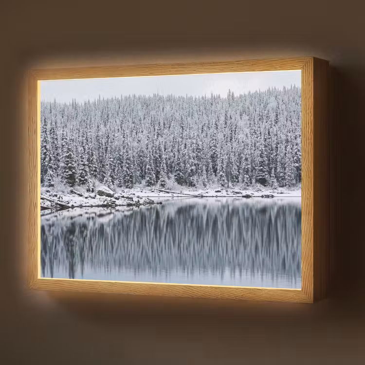 Lightbox - Wandlamp - Bos - Reflectie - Meer - Winter - Serene — 1