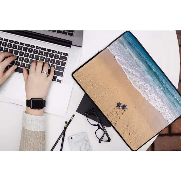 Laptophoes - Schildpad - Jong - Strand - Oceaan - Blauw — 3