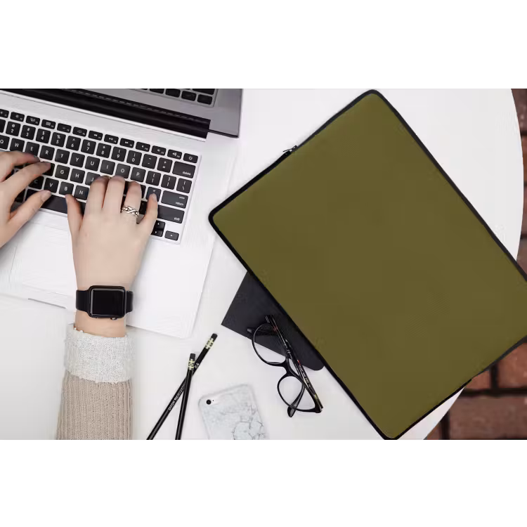 Laptophoes - Dark - Olive - Groen — 3