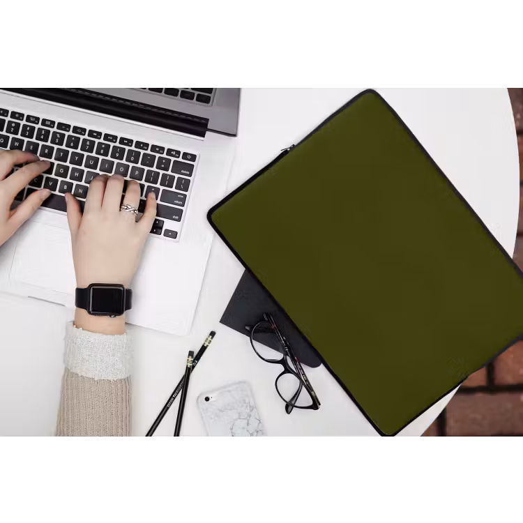 Laptophoes - Dark - Olive - Groen — 3