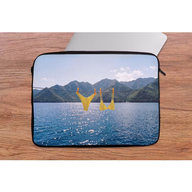 Laptophoes - Badmode - Bikini - Zee - Bergen - Geel — 2