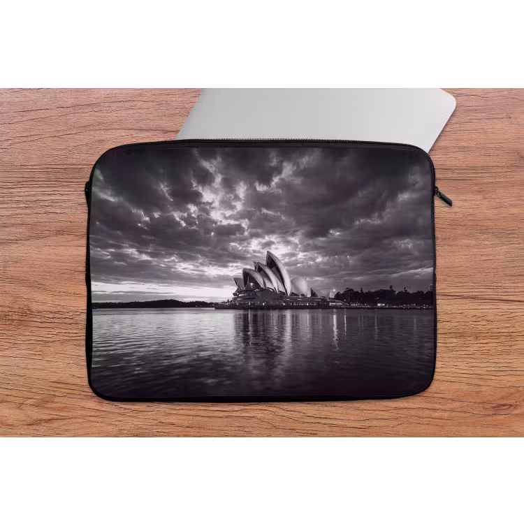 Laptophoes - Architectuur - Water - Stad - Modern - Zwart-wit — 2