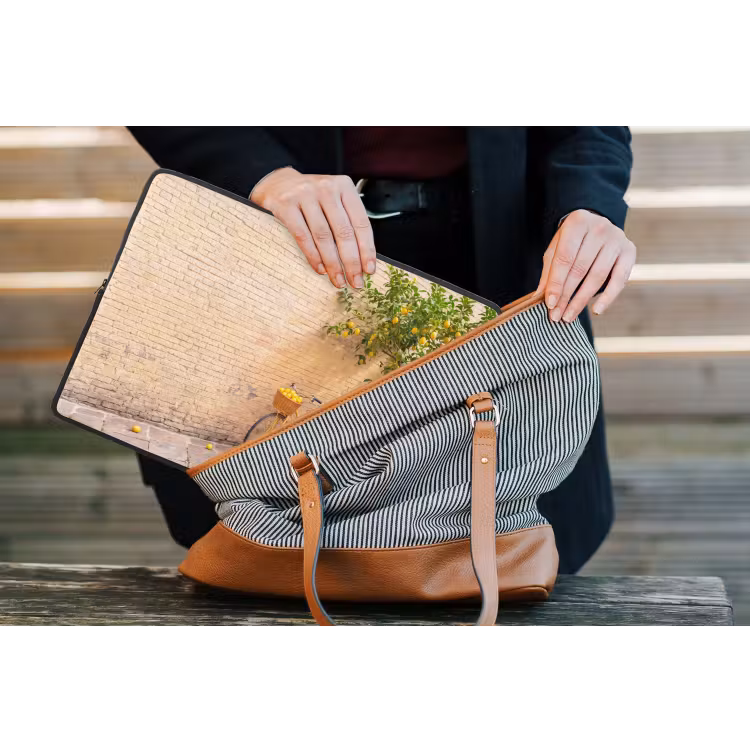 Laptophoes - Fiets - Mand - Eten - Geel - Zomer — 4