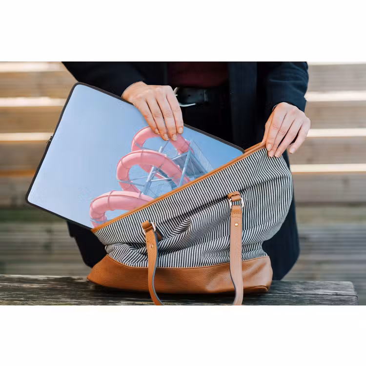 Laptophoes - Glijbaan - Waterpark - Spiraal - Modern - Roze — 4