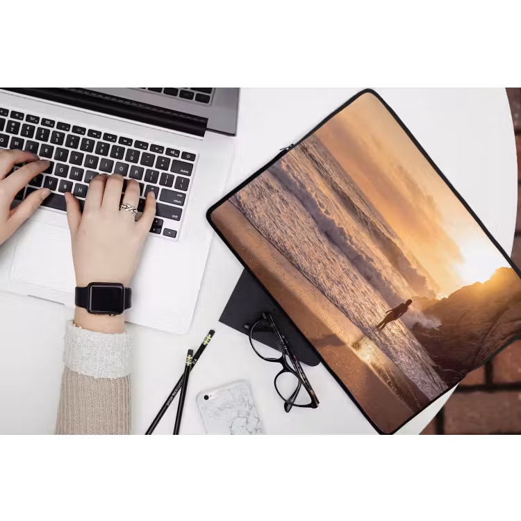 Laptophoes - Mensen - Oceaan - Zonsondergang - Kust - Goud — 3