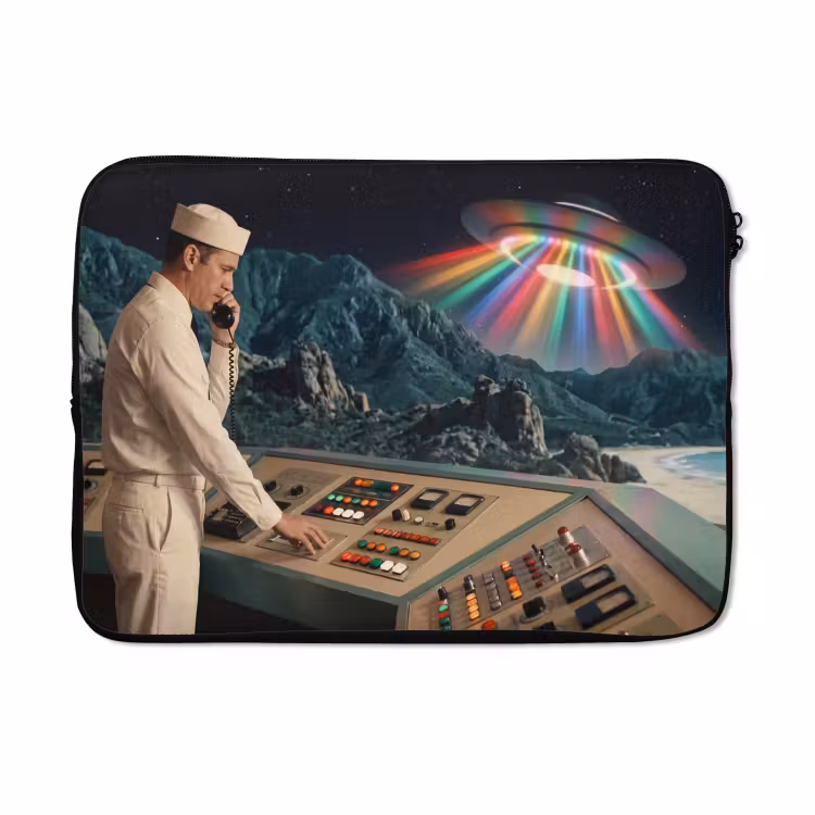 Laptophoes - Man - Controlekamer - Strand — 5