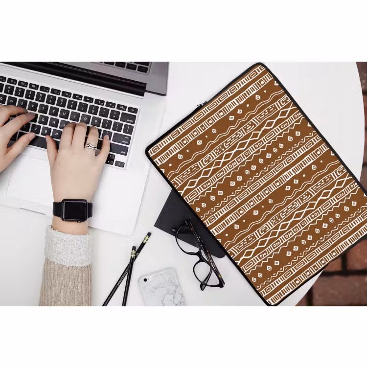 Laptophoes - Chocoladebruin - Etnisch - Tribaal - Patroon — 3
