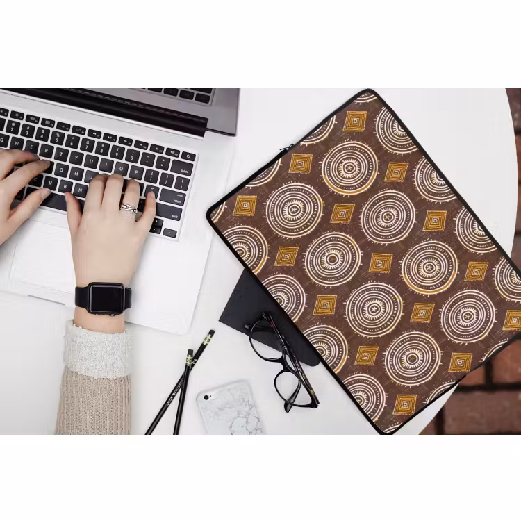Laptophoes - Chocoladebruin - Etnisch - Tribaal - Cirkels - Patroon — 3