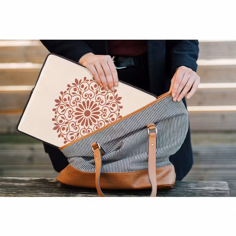 Laptophoes - Decoratie - Cirkel - Symmetrisch - Modern - Roodbruin — 4
