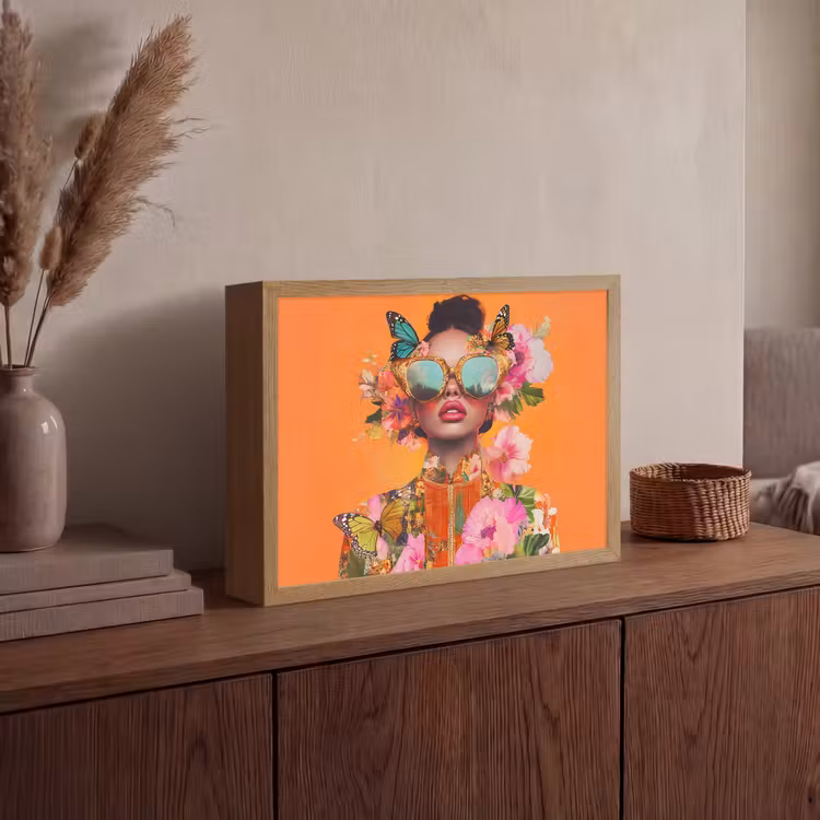Lightbox - Wandlamp - Vlinders - Vrouw - Zonnebril - Kleurrijk — 4