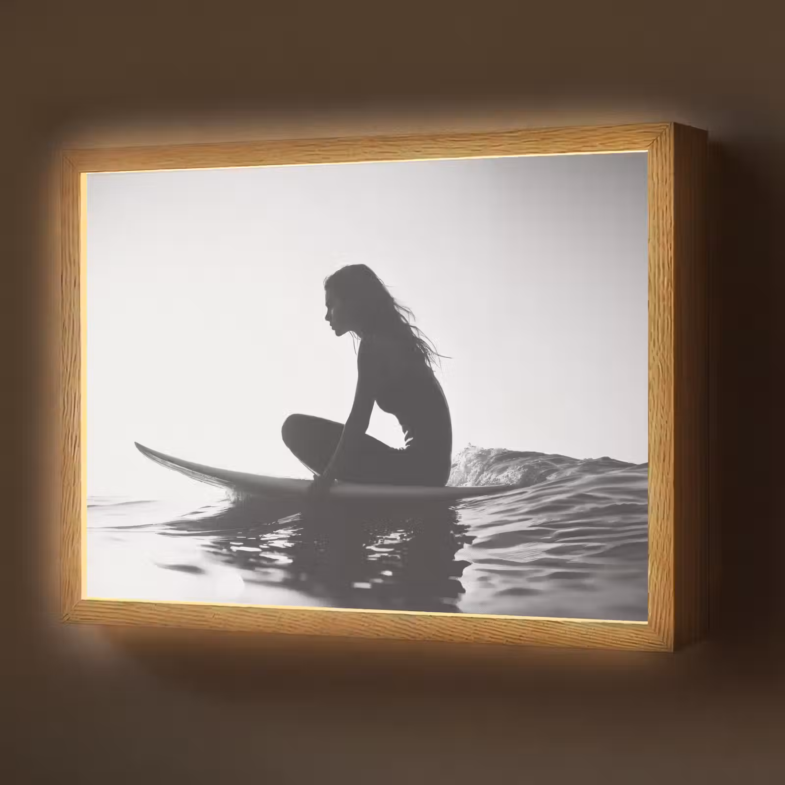 Lightbox - Wandlamp - Silhouet - Vrouw - Surfplank - Water — 1
