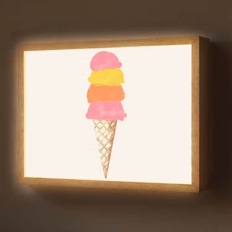Lightbox - Wandlamp - Schepijs - Hoorntje - Illustratie - Minimalistisch — 1