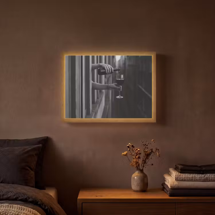 Lightbox - Wandlamp - Wijnfles - Glas - Handen - Raam — 3