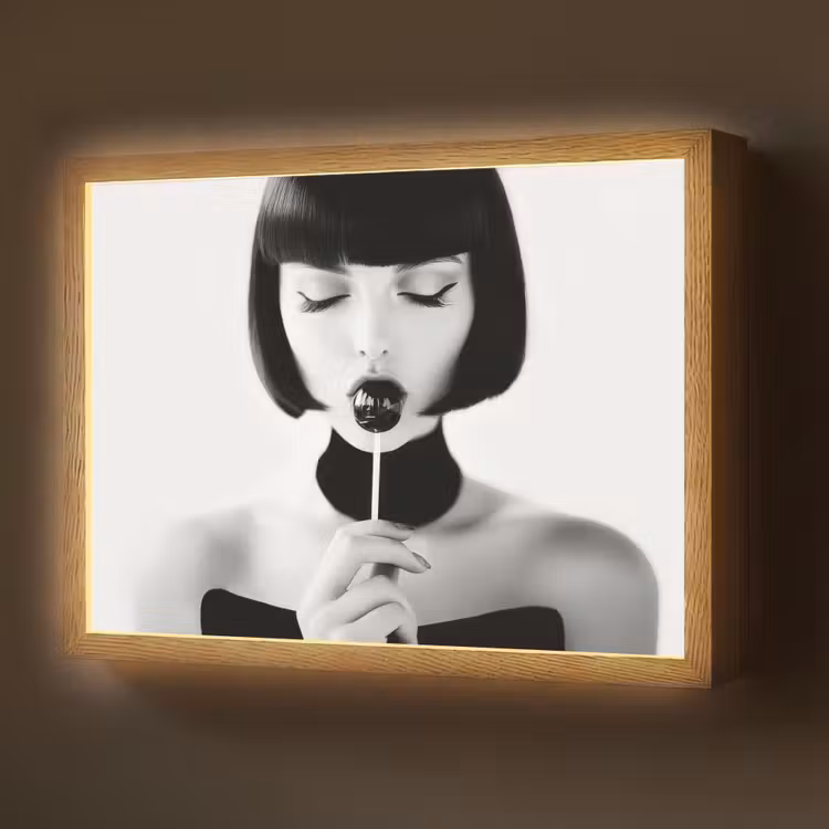 Lightbox - Wandlamp - Vrouw - Lolly - Zwart - Wit — 1