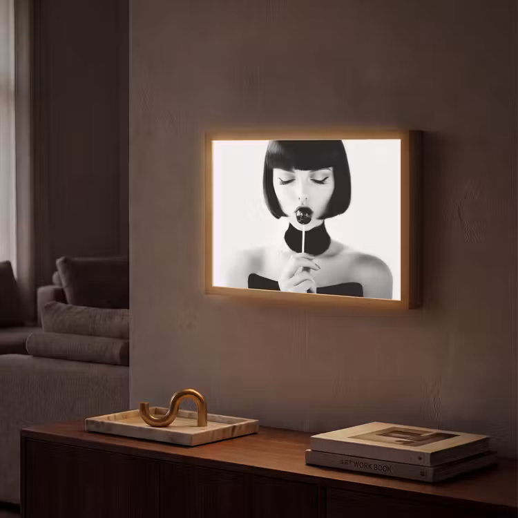 Lightbox - Wandlamp - Vrouw - Lolly - Zwart - Wit — 2