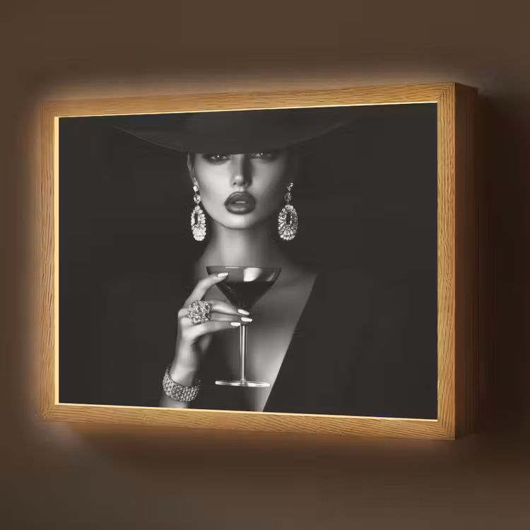 Lightbox - Wandlamp - Vrouw - Cocktail - Chic — 1