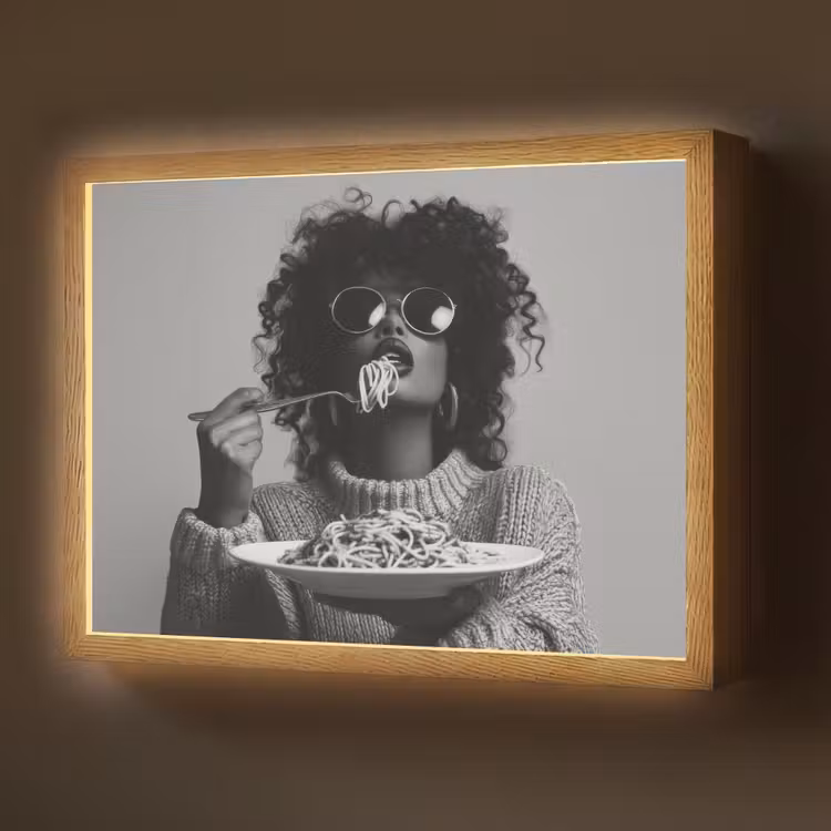 Lightbox - Wandlamp - Vrouw - Pasta - Zwart - Wit — 1