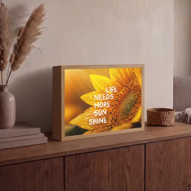 Lightbox - Wandlamp - Zonnebloem - Close up - Geel - Quote — 4