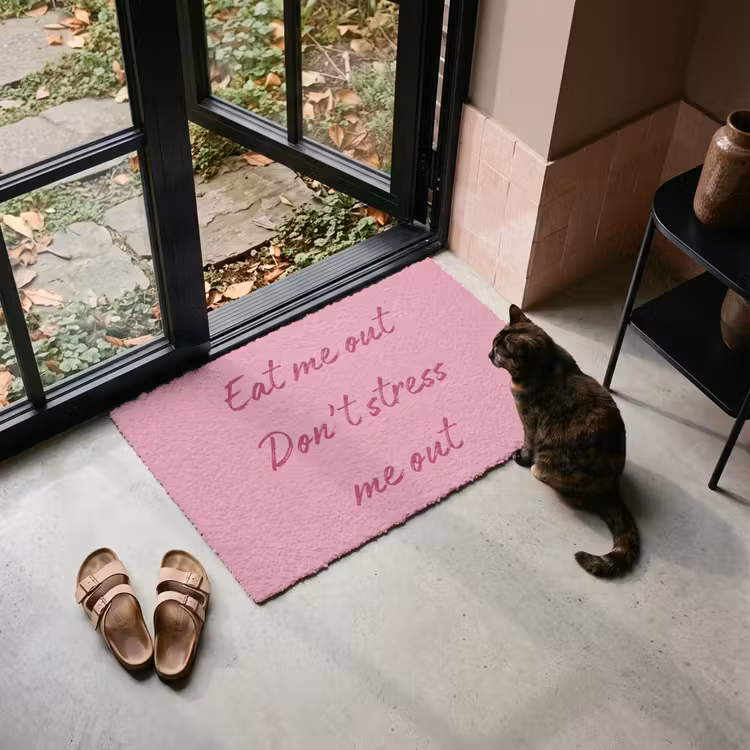 Deurmat - Eat me out don't stress me out - Roze - Handgeschreven — 2